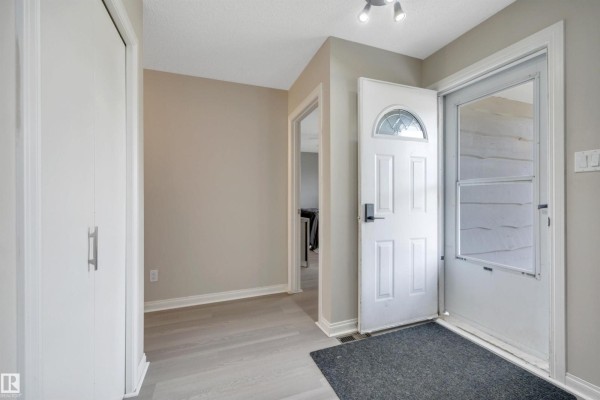 Kitchen - 42 Camelot Av, Leduc, AB T9E4M2 Photo 3