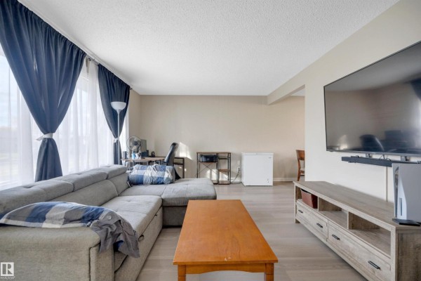 Bedroom 2 - 42 Camelot Av, Leduc, AB T9E4M2 Photo 5