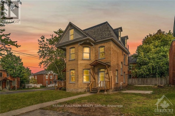 42 Church Street W, Smiths Falls, ON K7A1P7 Photo 4