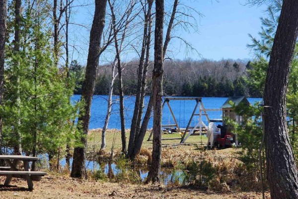 42 Clear Lake Court, Marmora And Lake, ON K0L1W0 Photo 2