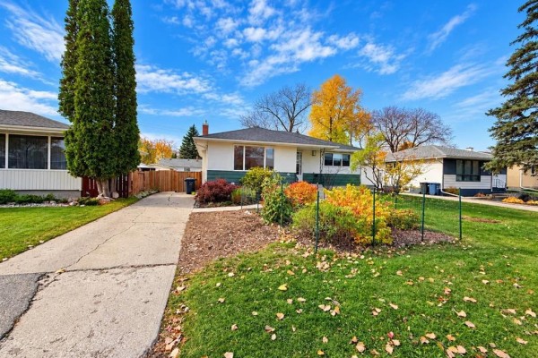 42 Cypress Bay, Winnipeg