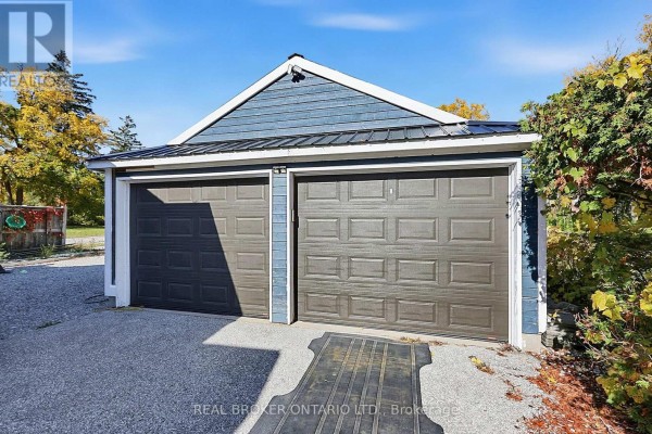 42 Donald Street, Barrie, ON L4N1E3 Photo 4