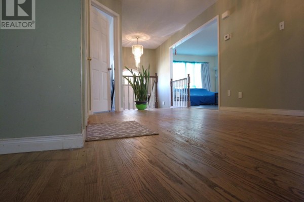 Bedroom 3 - 42 Engel Crescent, Barrie, ON L4N6K5 Photo 4