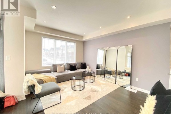 42 Farley Lane, Hamilton, ON L9G3K9 Photo 2
