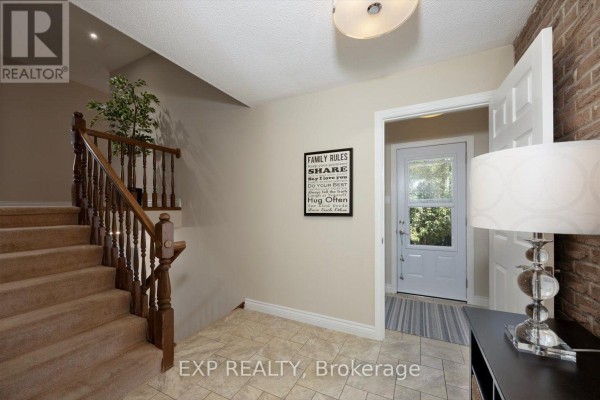42 Farmington Crescent, London South, ON N6K3J3 Photo 5