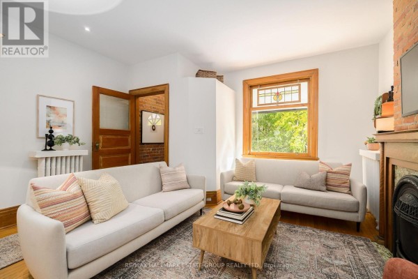 Bedroom 2 - 42 Fern Avenue, Toronto, ON M6R1K1 Photo 5