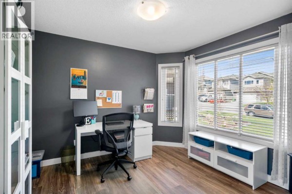 Primary Bedroom - 42 Gleneagles Terrace, Cochrane, AB T4C1W4 Photo 5