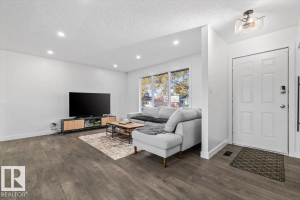 Bedroom 2 - 42 Glengarry Cr, Sherwood Park, AB T8A3A2 Photo 3