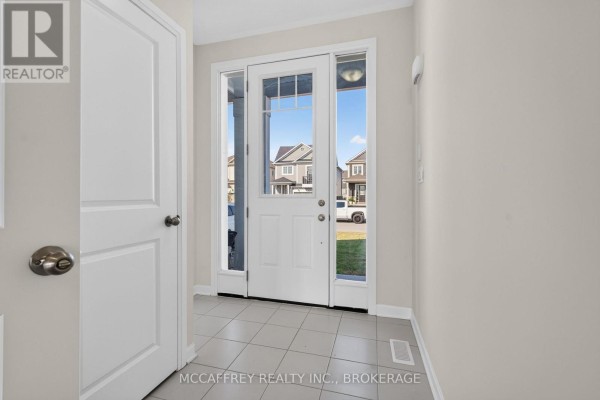 Primary Bedroom - 42 Golf Links Drive, Loyalist, ON K0H1G0 Photo 3