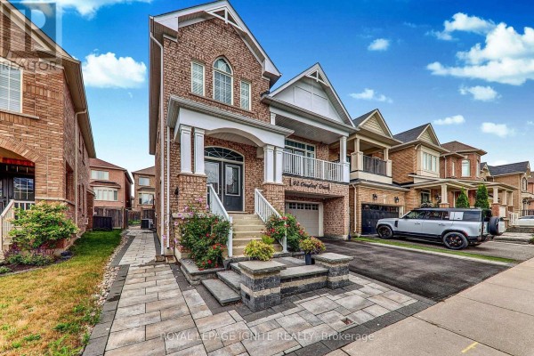 42 Grayleaf Drive, Whitchurch Stouffville, ON, photo 3