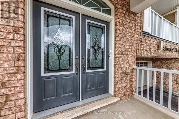 Eating area - 42 Grayleaf Drive, Whitchurch Stouffville, ON L4A1S8 Photo 4