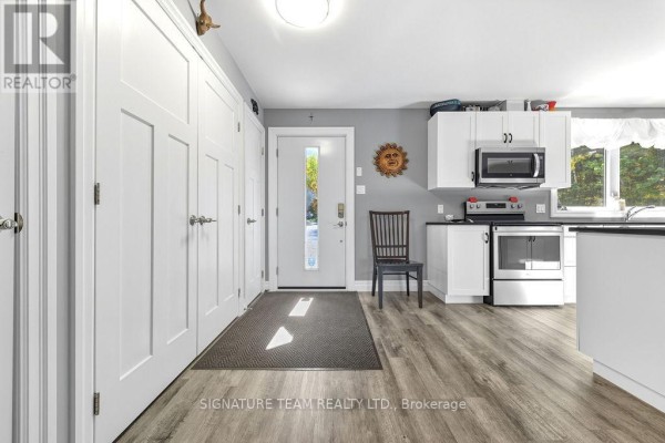 Great room - 42 Hudson Trail, Bonnechere Valley, ON K0J1T0 Photo 4