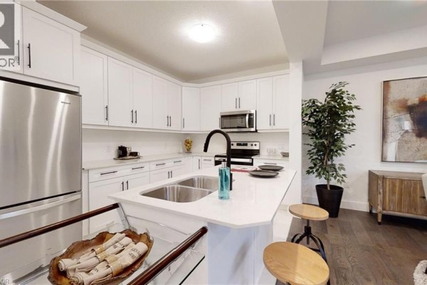 3pc Ensuite bath - 42 Julie Court, London, ON N5Z0A9 Photo 4