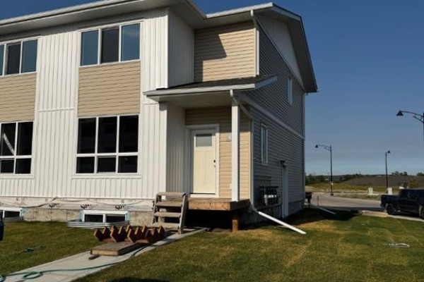 42 Lavelle Close, Red Deer, AB, photo 2