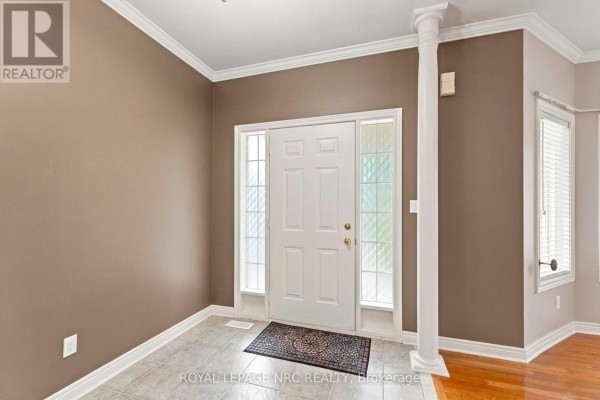 Bedroom 2 - 42 Loretta Drive, Niagara On The Lake, ON L0S1T0 Photo 5