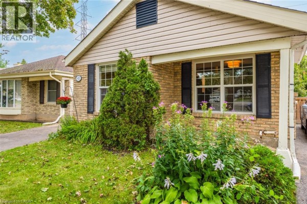 3pc Bathroom - 42 Macteith Court, Cambridge, ON N1R7B9 Photo 4
