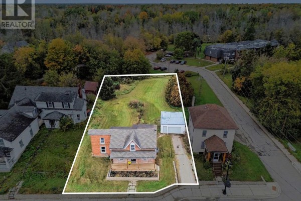 42 Main Street, Rideau Lakes, ON K0G1E0 Photo 3