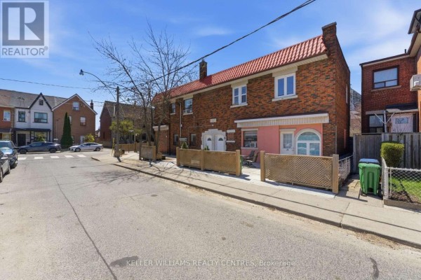 Kitchen - 42 Mansfield Avenue, Toronto, ON M6J2B2 Photo 3