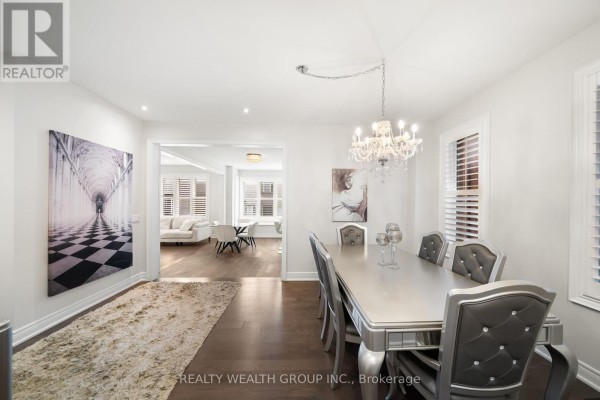 42 Mondial Crescent, East Gwillimbury, ON L9N0S2 Photo 4