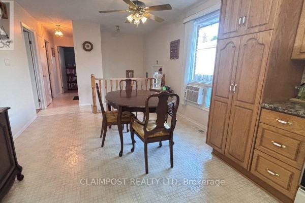 Bedroom 3 - 42 Moneta Avenue, Timmins, ON P4N7R6 Photo 5