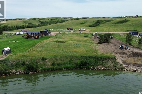 42 Northshore Resort, Buffalo Pound Lake, SK S0G1P0 Photo 4