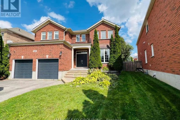 42 Parisian Crescent, Barrie, ON, photo 2