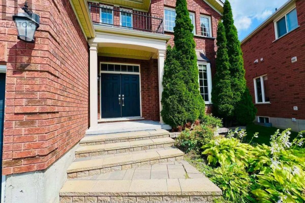 42 Parisian Crescent, Barrie, ON, photo 3