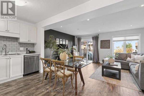 42 Renfrew Street, Kitchener, ON N2R0G5 Photo 3