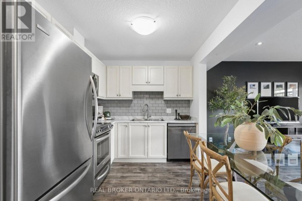 42 Renfrew Street, Kitchener, ON N2R0G5 Photo 4