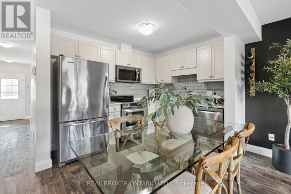 42 Renfrew Street, Kitchener, ON N2R0G5 Photo 5