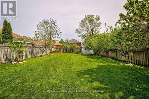 42 Richmond Crescent, Hamilton, ON, photo 3