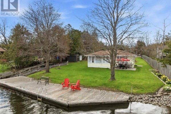 Living room - 42 Riverside Drive, Kawartha Lakes, ON K9V0H6 Photo 3