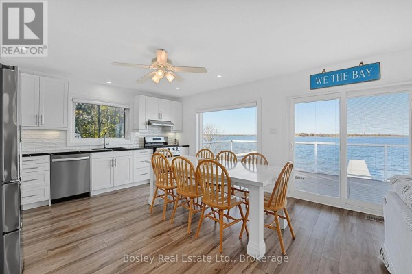 Kitchen - 42 Robins Point Road, Tay, ON L0K2A0 Photo 4