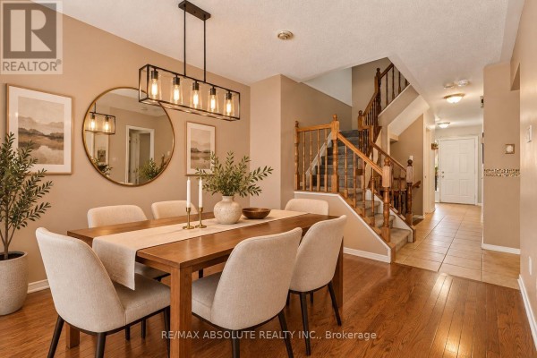 42 Roblyn Way, Ottawa, ON K2G5Z5 Photo 3