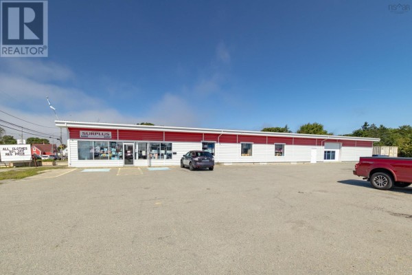 42 Starrs Road, Yarmouth, NS B5A2T4 Photo 5