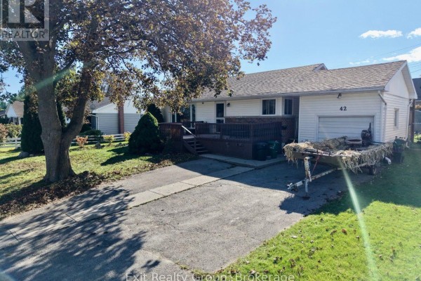 Residential for sale at 42 Third Avenue, Quinte West, ON - MLS® dE2zm8