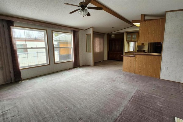 Primary Bedroom - 42 Unrau Place Highland Park, Brandon, MB R7C0A7 Photo 3