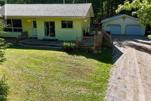 Kitchen - 42 Warner Bay Road, Northern Bruce Peninsula, ON N0H2R0 Photo 5
