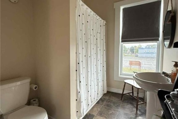 42 Water Street, Campbellton, NB, photo 3
