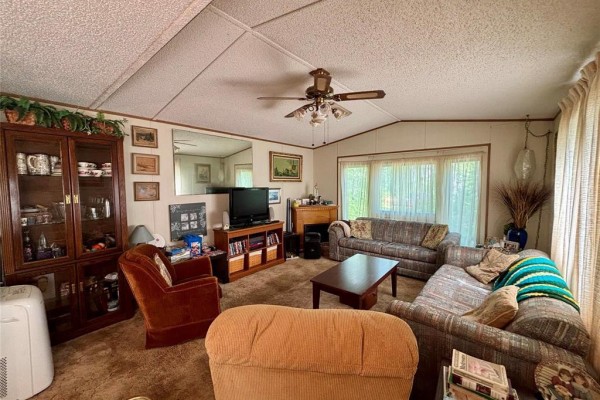 Primary Bedroom - 42 Whitey Road, Traverse Bay, MB R0E2A0 Photo 4