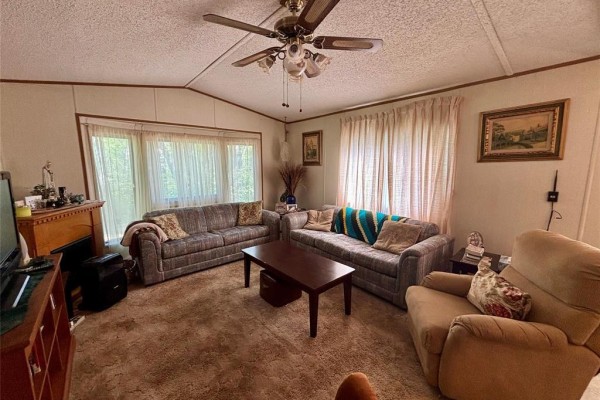 Bedroom - 42 Whitey Road, Traverse Bay, MB R0E2A0 Photo 5