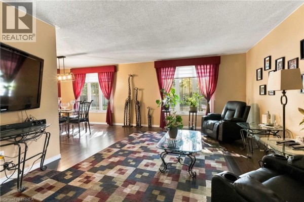 Recreation room - 42 Wildflower Lane, Brantford, ON N3R7H6 Photo 5