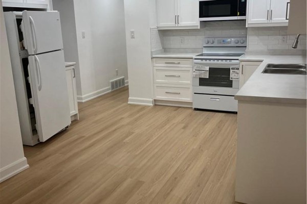 Living room - 42 Woodman Drive S Unit# Upper, Hamilton, ON L8K4E4 Photo 5