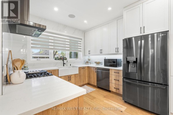 Den - 42 Woolton Crescent, Toronto, ON M6M4K9 Photo 4