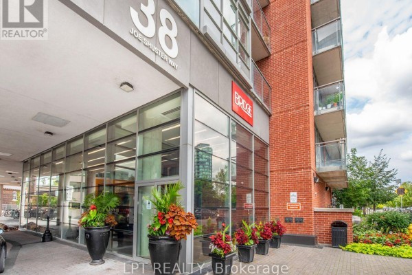 Kitchen - 420 - 38 Joe Shuster Way, Toronto, ON M6K0A5 Photo 3