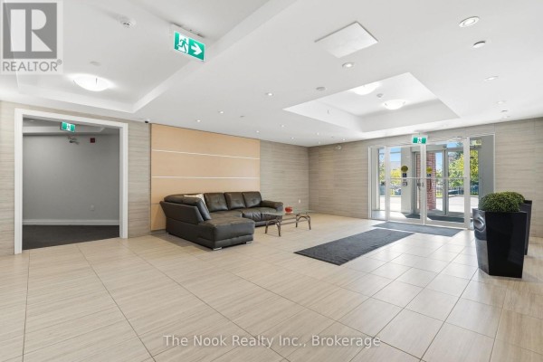 420 - 84 Aspen Springs Drive, Clarington, ON L1C0V3 Photo 5