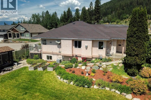 420 20th  N Avenue Unit# 6, Creston, BC V0B1G5 Photo 3