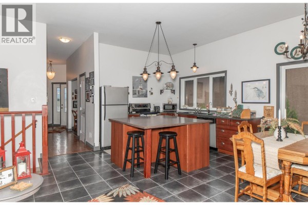Full bathroom - 420 20th Avenue N Unit# 17, Creston, BC V0B1G0 Photo 5