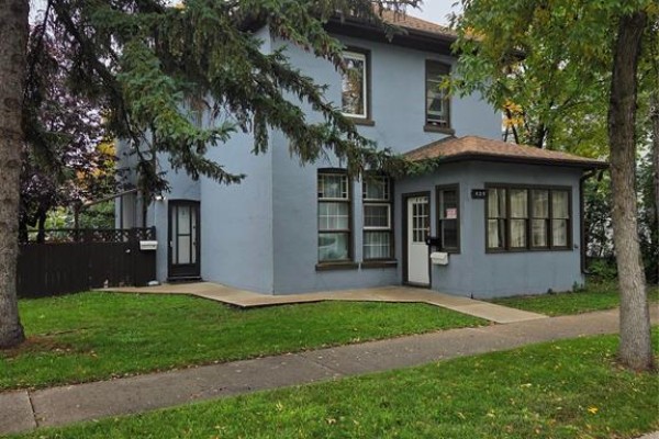 420 7th Street, Brandon