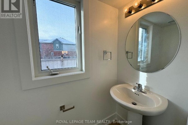 Primary Bedroom - 420 Haresfield Court, Ottawa, ON K4M0B6 Photo 4